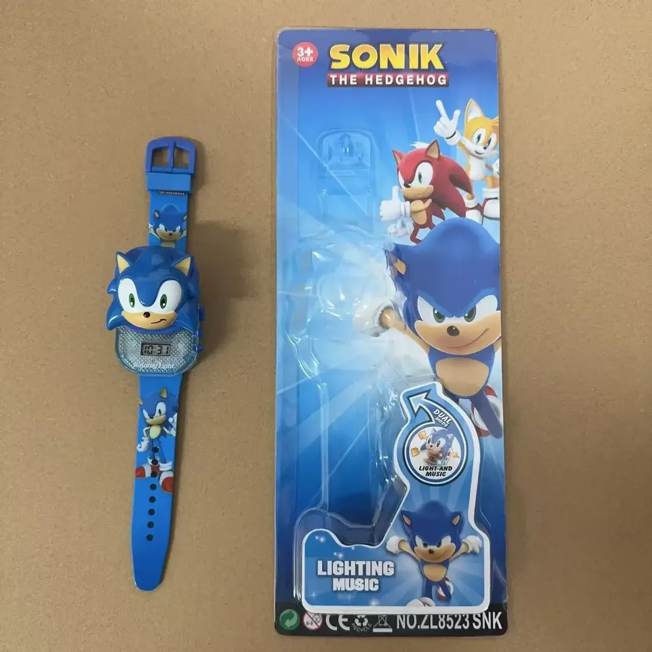 Reloj de Proyección 3D con Dis - Free Cosplay Prop Patterns reseña y precio